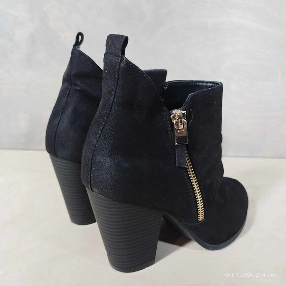 Call it Spring Heeled boot jet black ankle bootie with gold zippers curved toe - Picture 9 of 10
